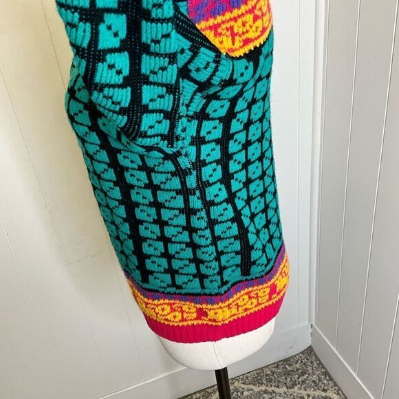 VTG Fortune Knits Inc Women's Medium Multicolored Aztec Print Pullover Sweater - Picture 8 of 10